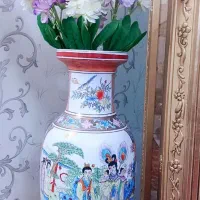 گلدان  کنار سالنی.عتیقه خارجی.خیلی بزرگ