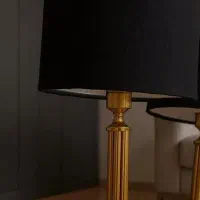 فروش آباژور دیواری طلایی مشکی در حد نو