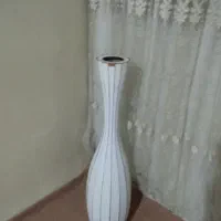 گلدان سفید درحدنو