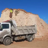 ماسه آجر پوکه آهک حمل نخاله