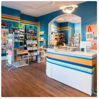 ویلای با مغازه تجاری  حاشیه بیست متری  کوی امیر