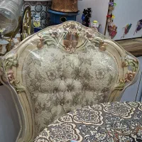 صندلی تک شیک و نو میباشد