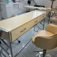 لوازم صفر تا صد سالون زیبایی زنانه درحد نو