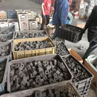 کارگر خانم جهت بسته ذغال رسالت