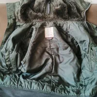 کاپشن خلبانی اصل|لباس|قم, نخودی|دیوار