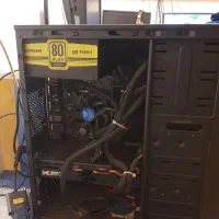 ۹ عدد کامپیوتر گیمینگ و رندرینگ|رایانه رومیزی|رشت, سعدی (تختی)|دیوار