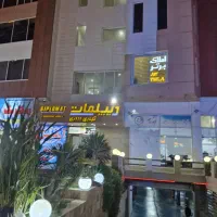 کافه رستوران برند 600 متر بهترین لوکیشن