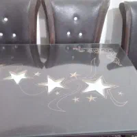 میز ناهارخوری ۴ نفره،سالم روکش صندلی از چرم هستش