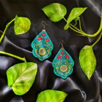 گوشواره|بدلیجات|شیروان (خراسان), |دیوار