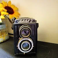 دوربین لوبیتل ۲ - Lubitel 2