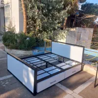 تخت چوبی و تخت چوب و فلز