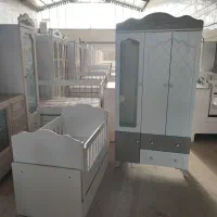 کمد ۳ درب و تخت نوزاد گهواره ای سیسمونی بچه کودک|تخت و صندلی بچه|مشهد, شهرک امام هادی (شهرک غرب)|دیوار