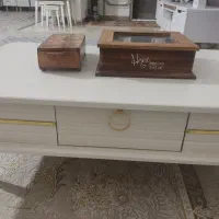 جلومبلی صدفی همراه عسلی|مبلمان خانگی و میز عسلی|صحنه, |دیوار