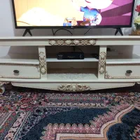 میز تی وی اینه قدی