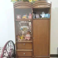 کمد ویترین دار