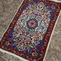 فرش دست بافت خوش نقشه