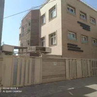 آپارتمان-حیاط-دار-3-طبقه-خیابان-ولیعصر-احمدآباد
