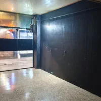 مغازه-تجاری-در-مرکز-شهر