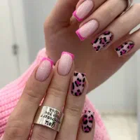 کاشت ناخن ترمیم ناخن ژلیش ناخن