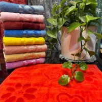 حوله دست و صورت قلبی