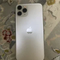 دو عدد ایفون ۱۱ پرو