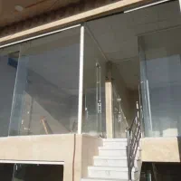 مغازه تجاری ۲۰ متری،طبقه بالا،