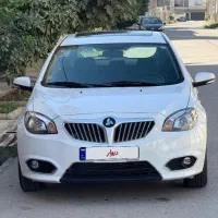 برلیانس ۳۲۰ مدل ۱۴۰۰