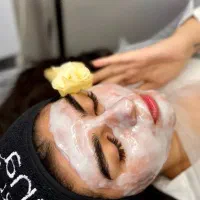 پیرایش صورت و یا پاکسازی صورت رایگان (بانوان)