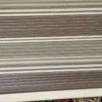 پرده زبرا نو کلا یکماه روی پنجره بوده دارای زری