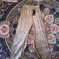 لباس زنانه|لباس|شیراز, دست خضر|دیوار