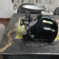 چرخ گوشت فقط یک ملیون ۲۰۰