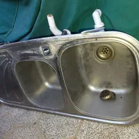 طبقه کتابخانه و لوازم در حد نو|کتابخانه، شلف، قفسه‌های دیواری|نیشابور, گنبد سبز|دیوار