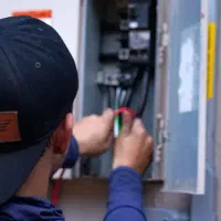 برقکار .برق کار.تهرانسر و غرب تهران.سیم کشی.تعمیر|خدمات پیشه و مهارت|تهران, تهرانسر شمالی|دیوار