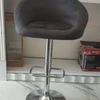 تعدادی صندلی اوپن ومدیریت به علت مهاجرت|صندلی و نیمکت|شیراز, فرهنگ شهر|دیوار