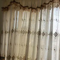 پرده بسیار تمیز و سالم