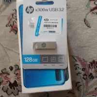 فلش مموری ۱۲۸ hp و adata