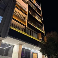 ۱۲۸ متر رو‌به حیاط/برند/ژورنالی/سوپر سازه/شخصی