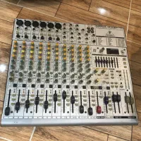 میکسر بهرینگر و باند پوروسون اکتیو