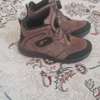 کفش|کیف، کفش، کمربند|نیشابور, گنبد سبز|دیوار