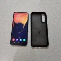 سامسونگ  a50اصل ویتنام ۱۲۸گیگ،۶تا قاب+رم ۳۲ توشیبا