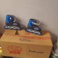 کفش اسکیتی آبی