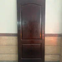 در ورودی