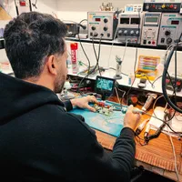 الکترونیک و فیزیک الکتریسیته با پروتئوس و کدویژن