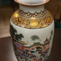گلدان چینی بزرگ قدیمی