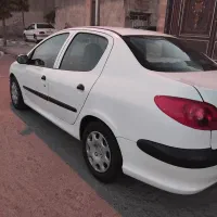 پژو ۲۰۶ صندوقدار