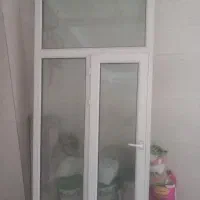 پنجره،صندلی اداری،تشک تخت دو نفره