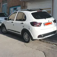 کوییک R سفید