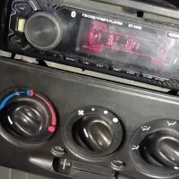ظبط رادیو پخش