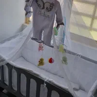 تخت کودک(کنار مادر) در حد نو
