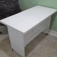 میز اداری ۱۲۰*۶۰ کاملا نو|دفتر کار|تربت‌حیدریه, قائم|دیوار